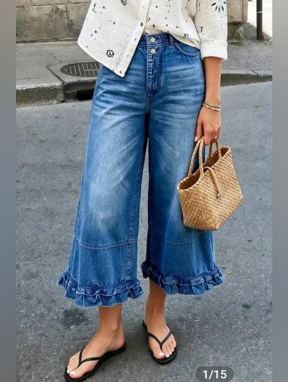 Flamingals Wash Ruffle Hem Dual Button High Rise Wide Leg Crop Jeans NWT Large